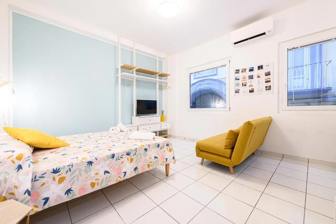 L'Aurora Apartments Naples Italy