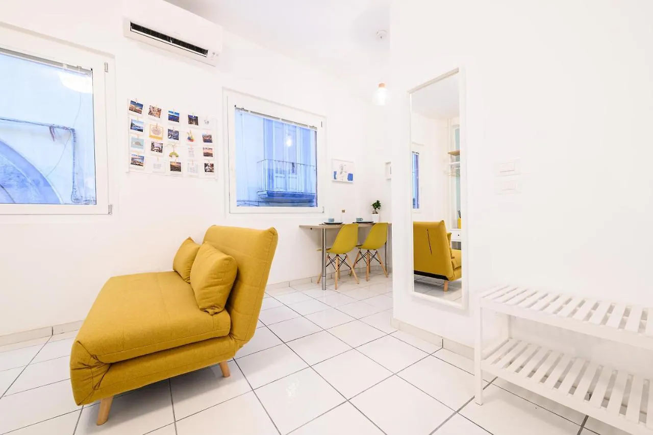 L'Aurora Apartments Naples Italy