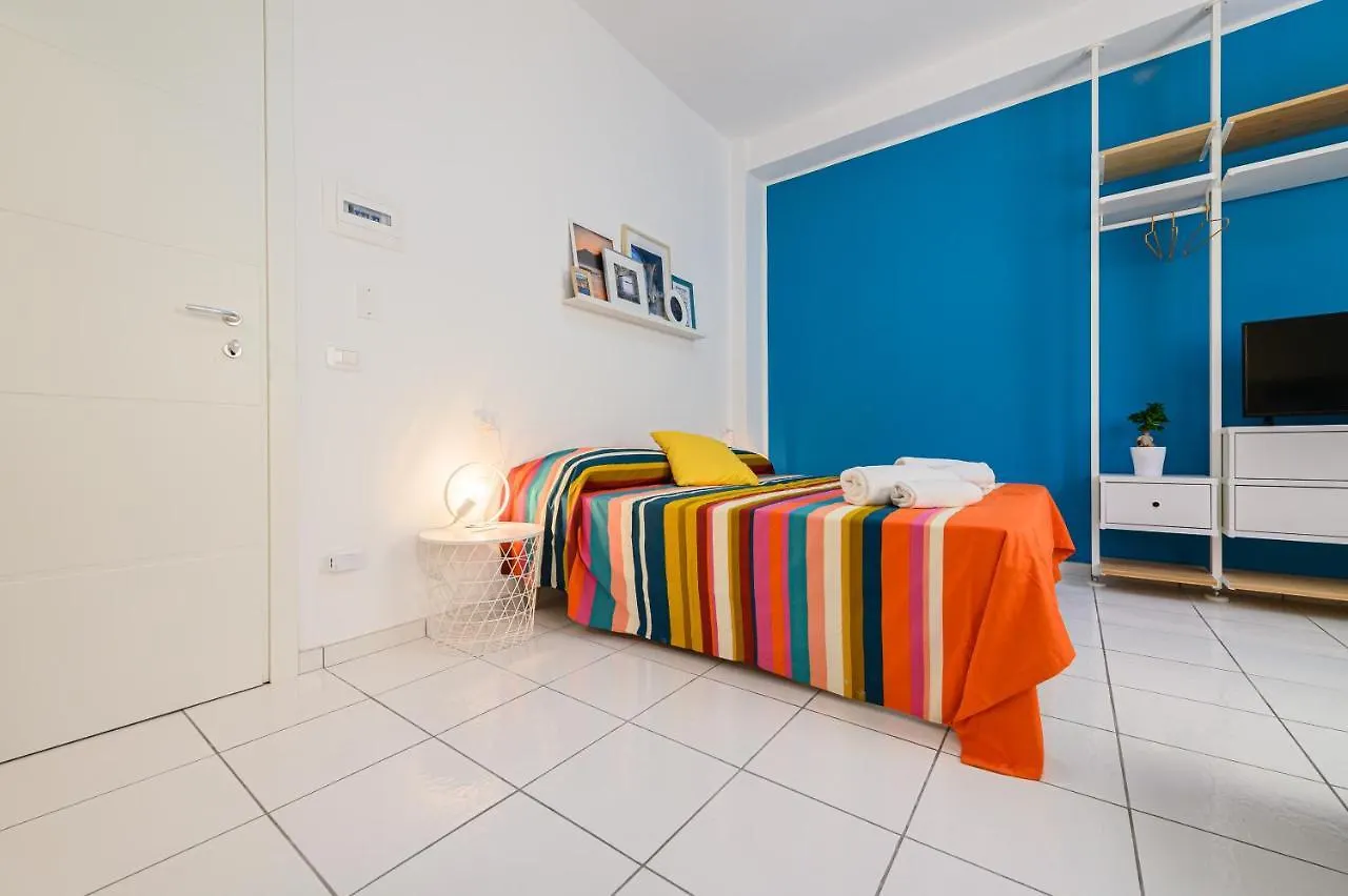 L'Aurora Apartments Naples